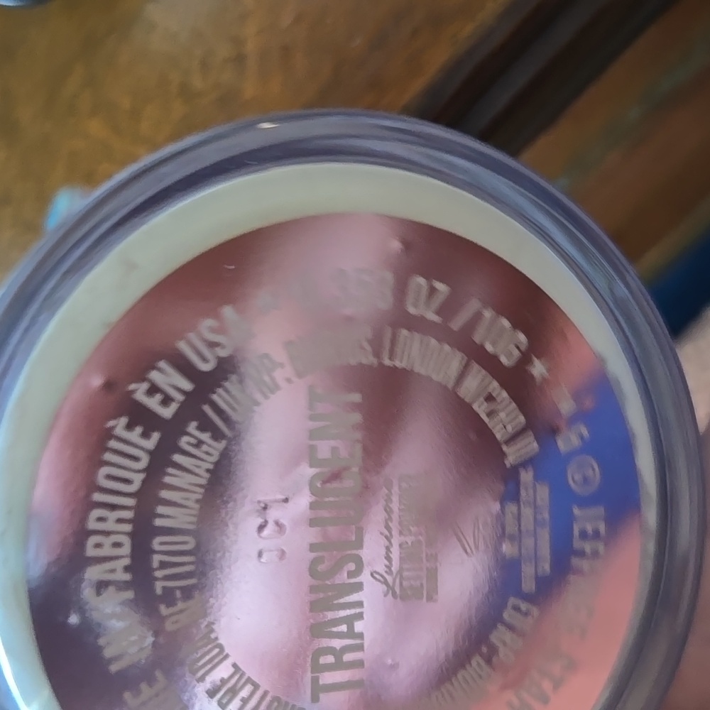 Jeffree Star Translucent Setting Powder - Picture 6 of 8